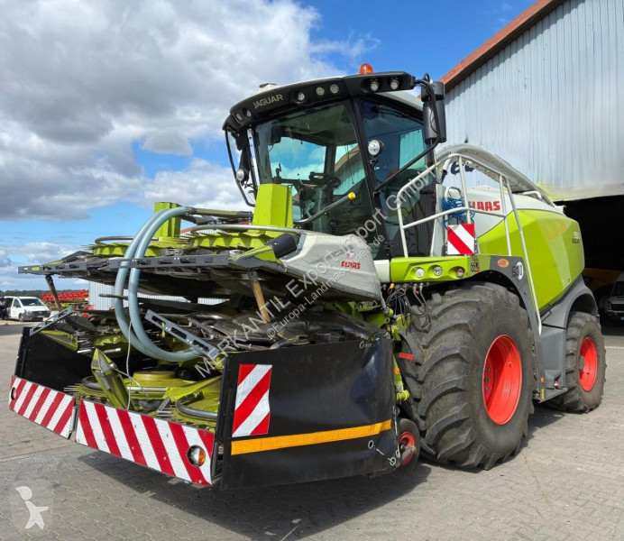 سيلاج Claas  Jaguar 950