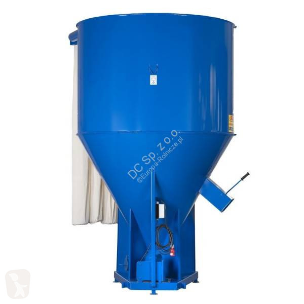 Distribution de fourrage  Futtermischer / Feed...