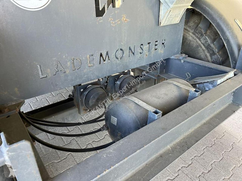 Foderdistribution    Becklönne Silage Überladeband