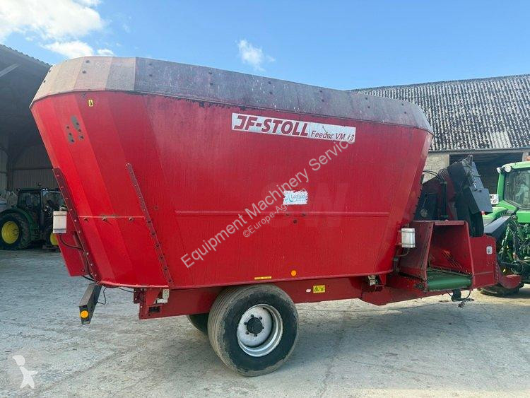 Distribution de fourrage JF  FEEDER VM 18
