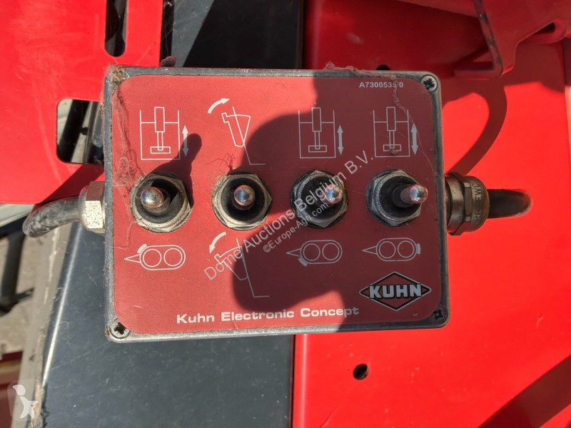Foderdistribution Kuhn EUV 273