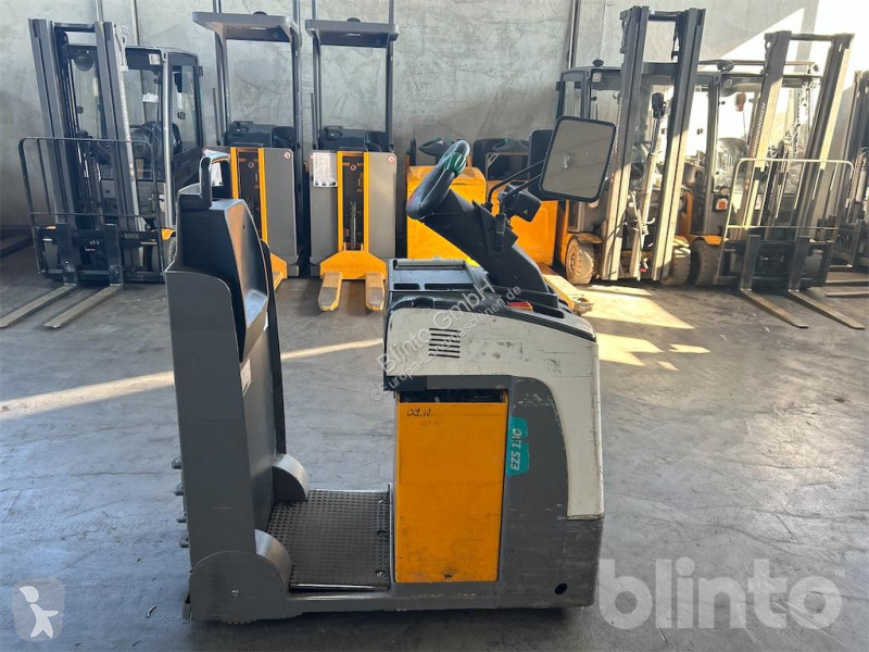 Tracteur de manutention Jungheinrich EZS