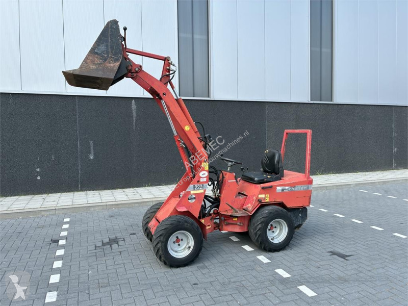 Utrustning  222 kniklader