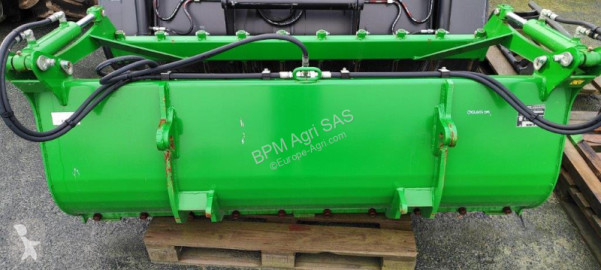 John Deere equipments