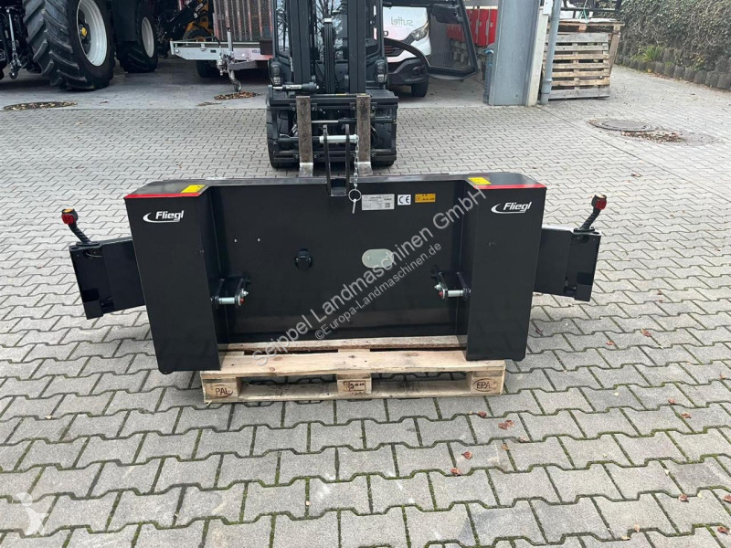 Udstyr Fliegl  FRONTGEWICHT BUMPER 1200