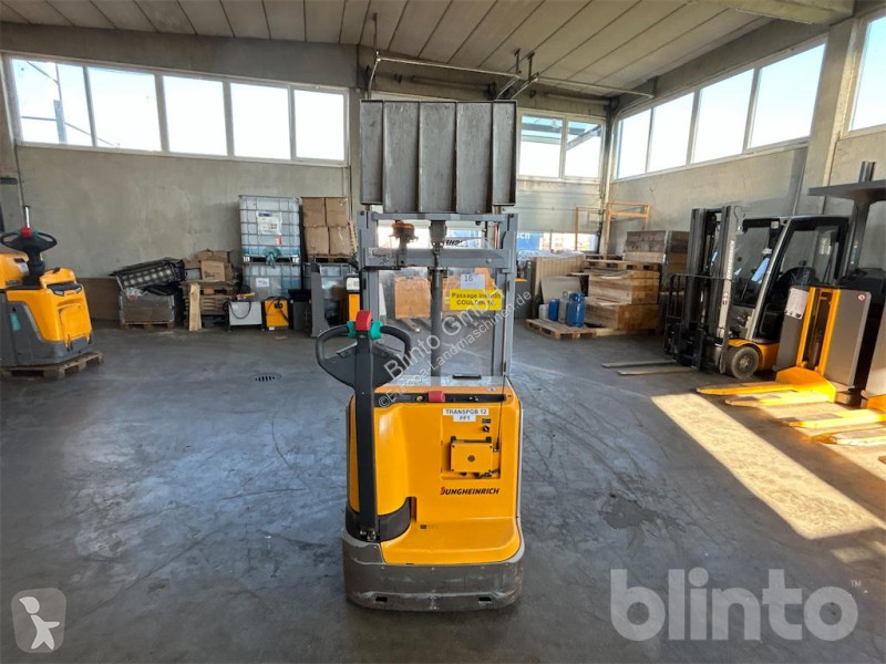 Gerbeur Jungheinrich EJC112z