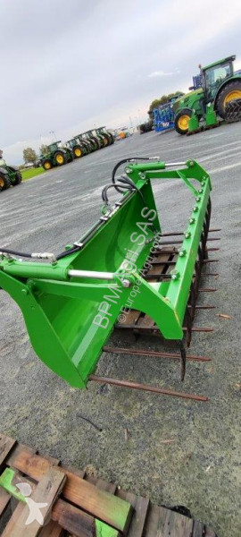 John Deere equipments