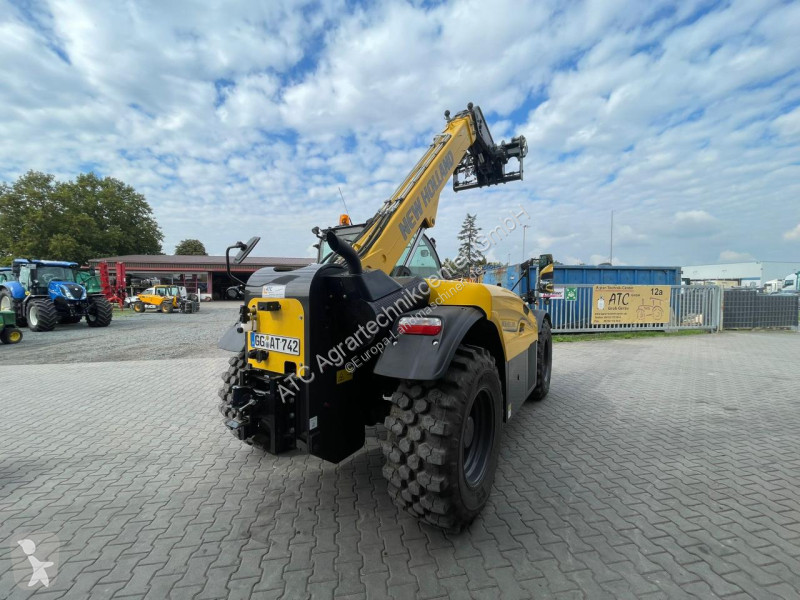Teleskopisk truck New Holland  TH 7.42-145HP