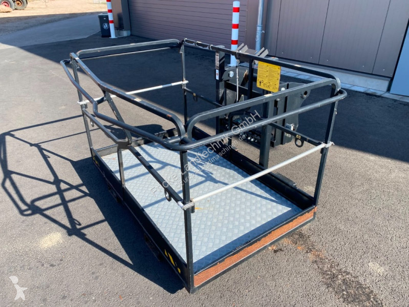 Utrustning   Arbeitskorb NAGELLE 2MT