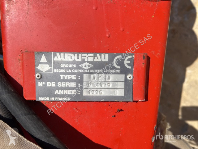 تجهيزات الآليات الثقيلة   DED