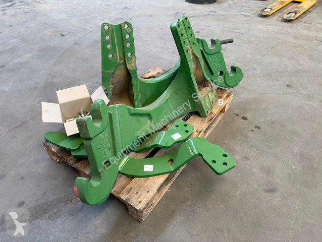 John Deere  VERSION 6 CYLINDRES equipments
