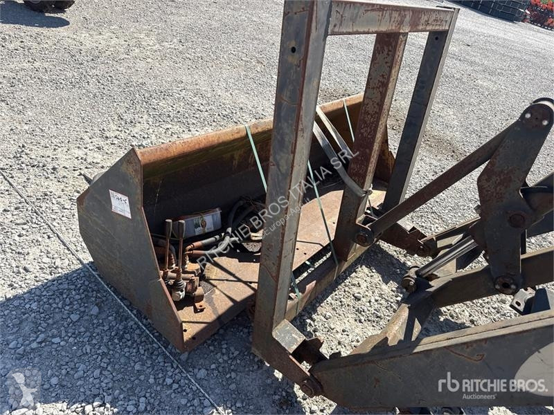 Hulpstukken  Oma 380 Front Loader Attachment