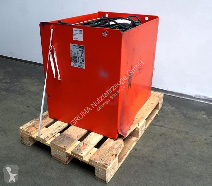 تجهيزات المناولة 48 Volt 5 PzS 700 Ah