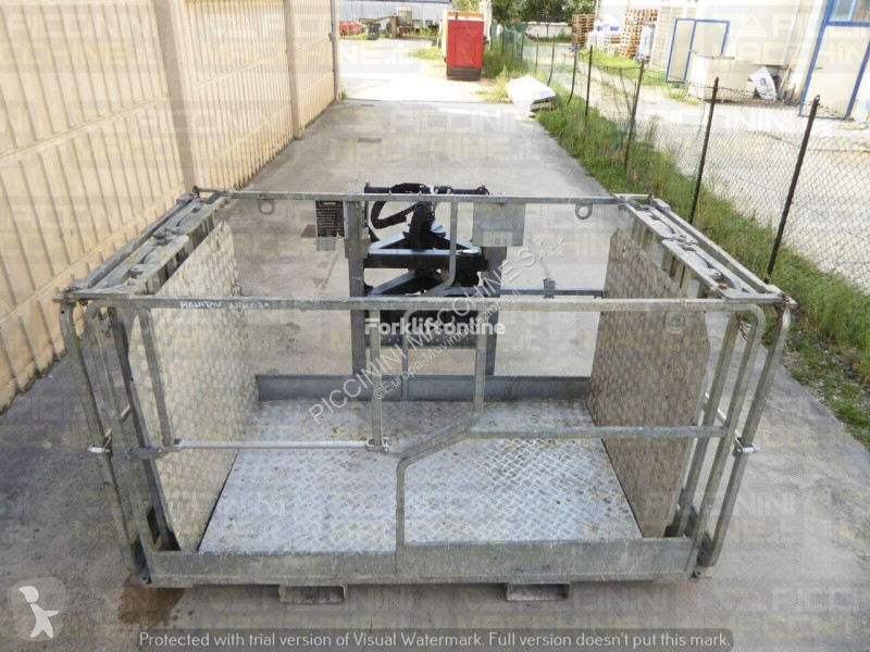 تجهيزات المناولة Manitou 2,25-4 M L
