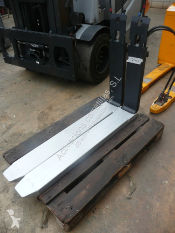 Equipamiento de manutención horquillas Kaup