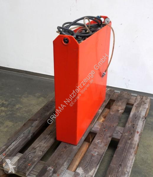 تجهيزات المناولة 24 Volt 2 PzB 200 Ah