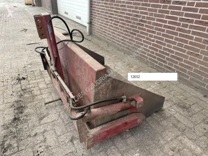 تجهيزات المناولة  Kiepbak