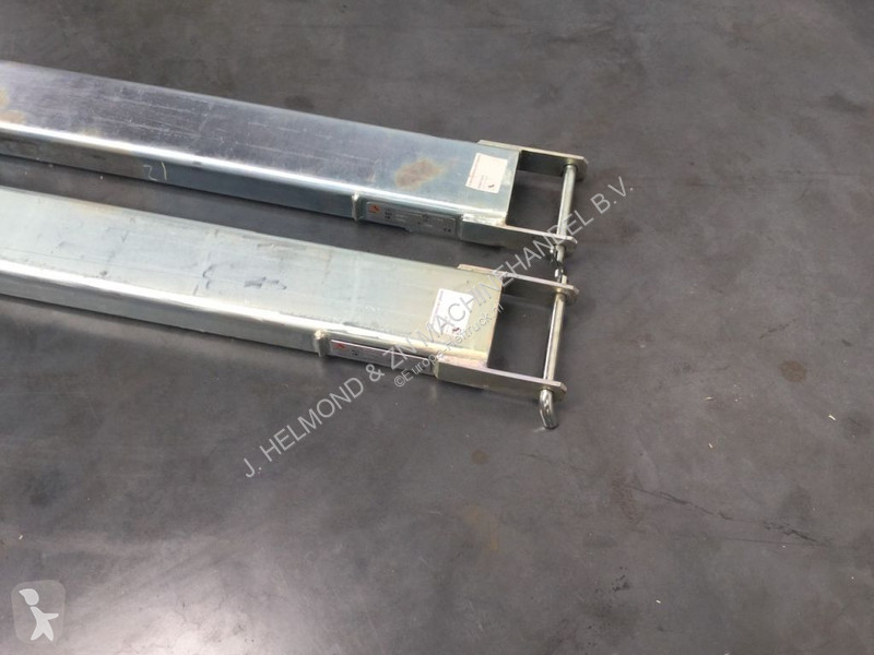 تجهيزات المناولة  Orangeparts 2000 mm