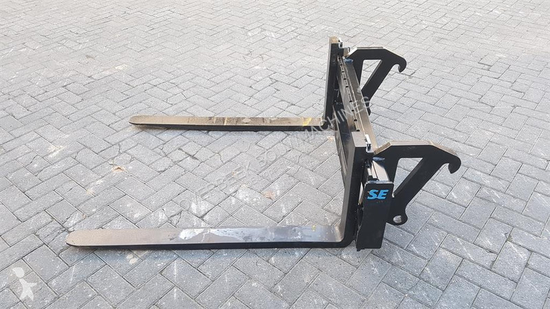 Подемно-транспортно оборудване Volvo...