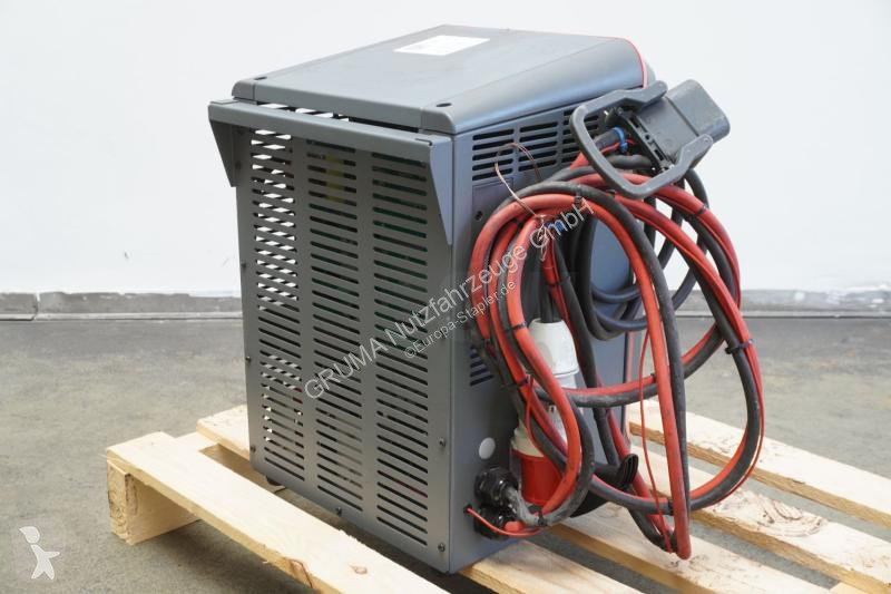 تجهيزات المناولة Hawker  TC3 IQ 24V/140A