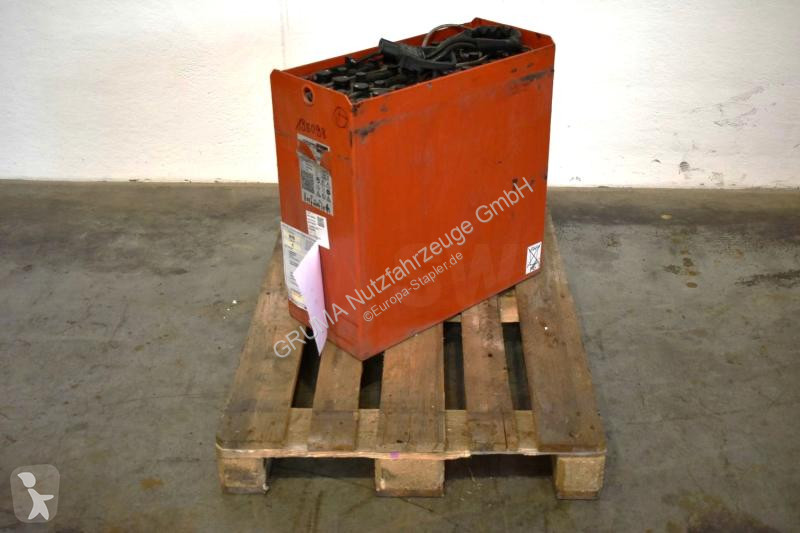 Manipulačné príslušenstvo   24 Volt 3 PzS 375 Ah