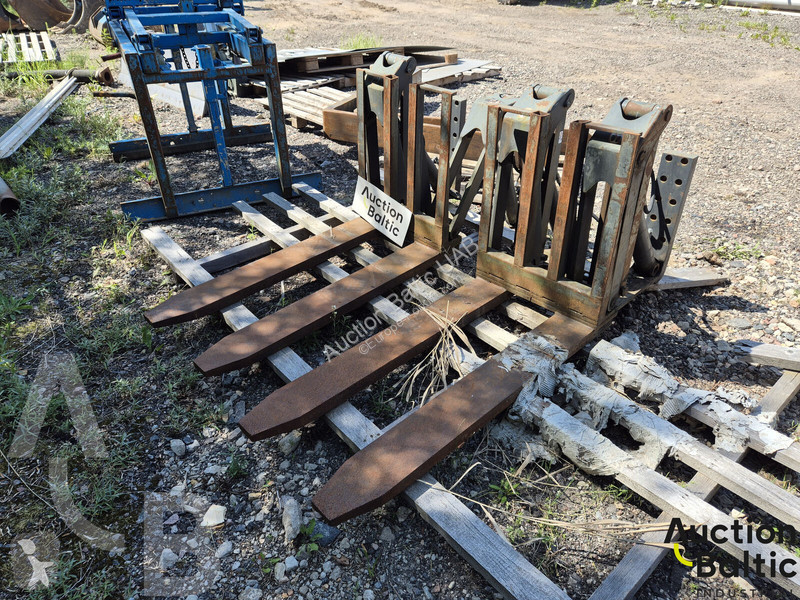 Погрузочно-разгрузочное оборудование  forklift...