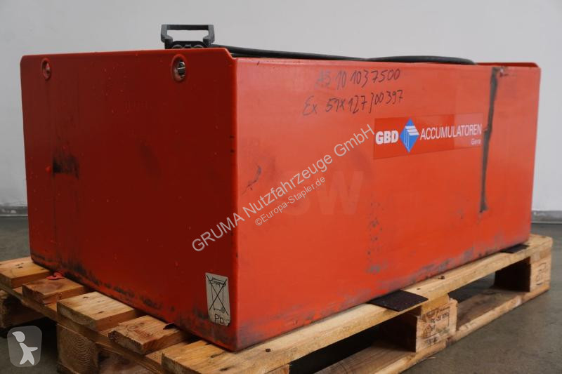 تجهيزات المناولة   80 Volt 4 PzS 320 Ah