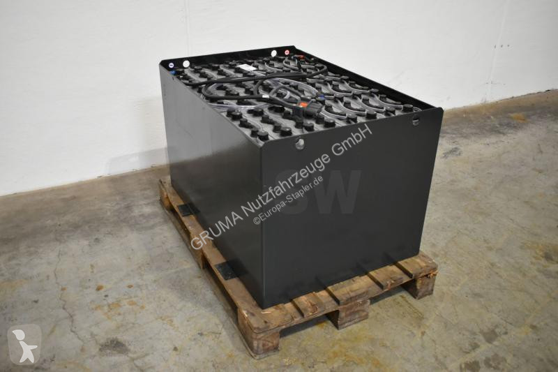 Equipamiento de manutención   80 Volt 4 PzS 500 Ah