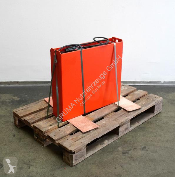 24 Volt 2 PzB 150 Ah handling equipment