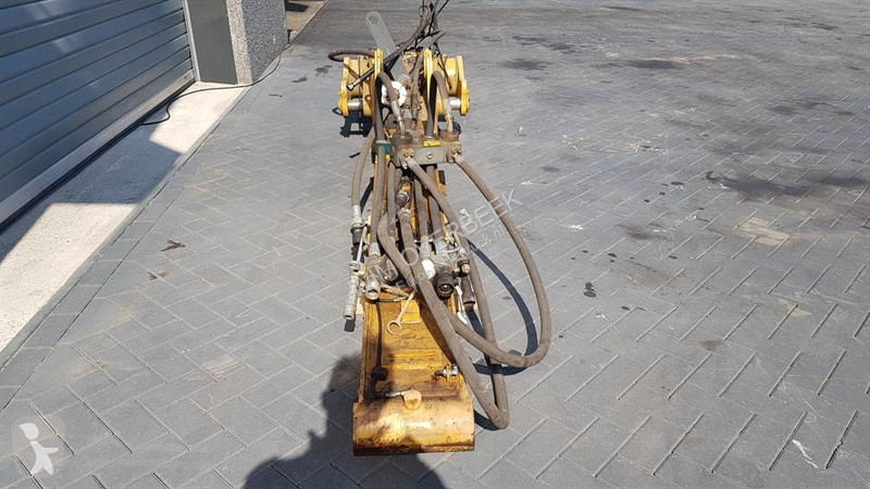تجهيزات المناولة Liebherr A 316 - 3,50 MTR -...