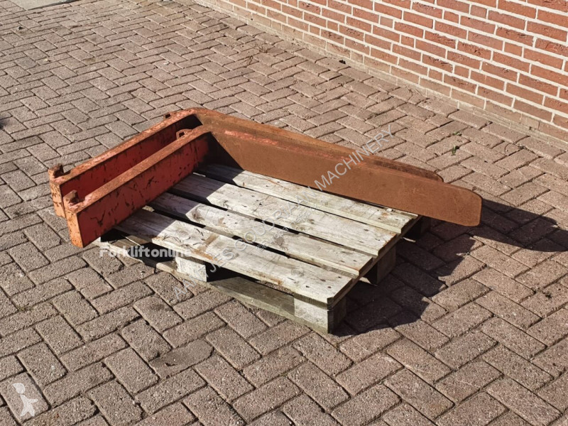 Echipamente pentru manipulare  Fourche à palettes