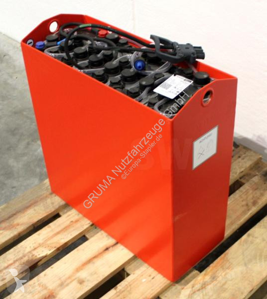 Manipulačné príslušenstvo   24 Volt 3 PzB 225 Ah
