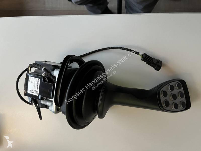 Équipements manutention Linde Joystick