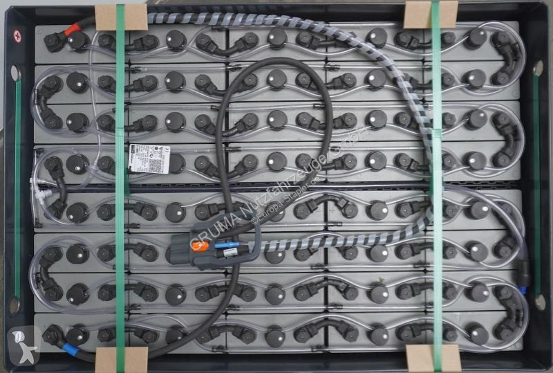 تجهيزات المناولة 80 Volt 4 PzS 500 Ah