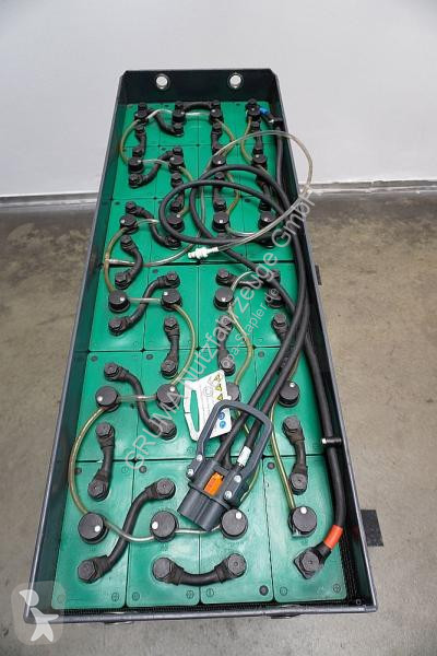 تجهيزات المناولة   48 Volt 5 PzS 700 Ah