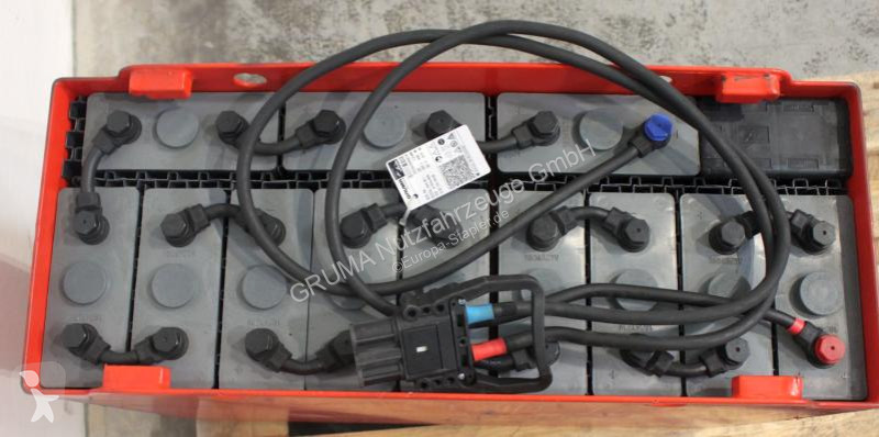 Manipulačné príslušenstvo   24 Volt 4 PzV 400 Ah