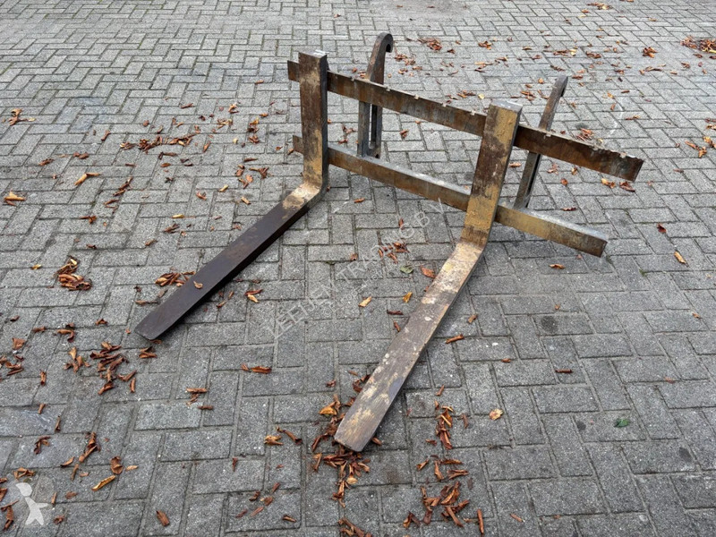 تجهيزات المناولة Volvo L25 Palletforks Volvo...