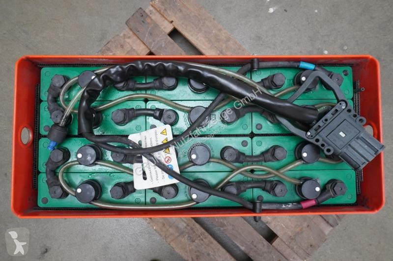 Manipulačné príslušenstvo   24 Volt 3 PzS 375 Ah