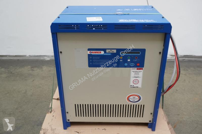 تجهيزات المناولة Hawker  Masterline EU D 48V/90A