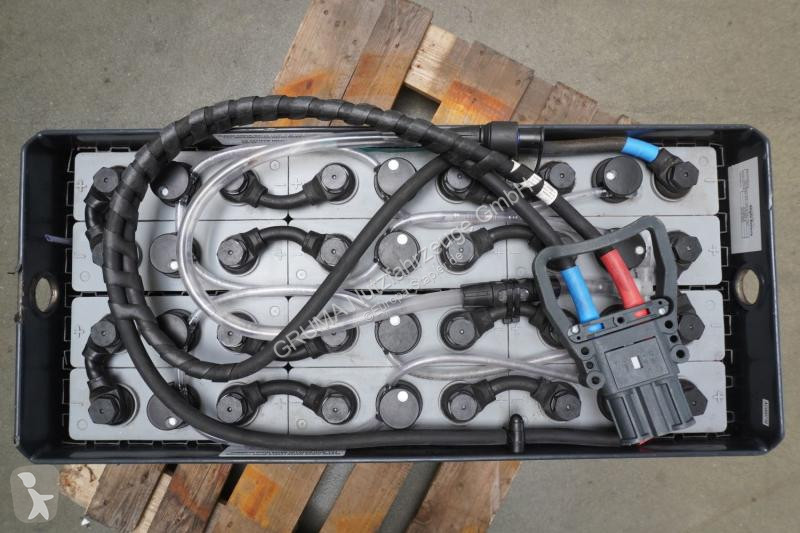 Manipulačné príslušenstvo   24 Volt 3 PzS 375 Ah
