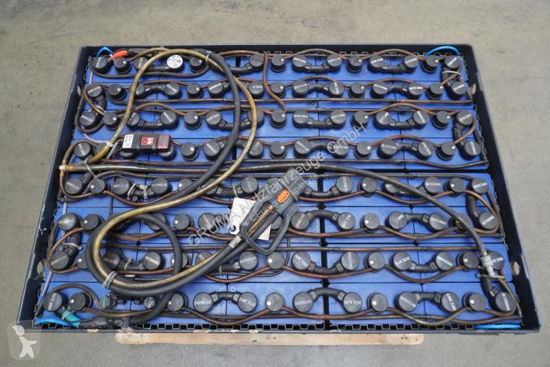 Manipulačné príslušenstvo   80 Volt 4 PzQ 688 Ah