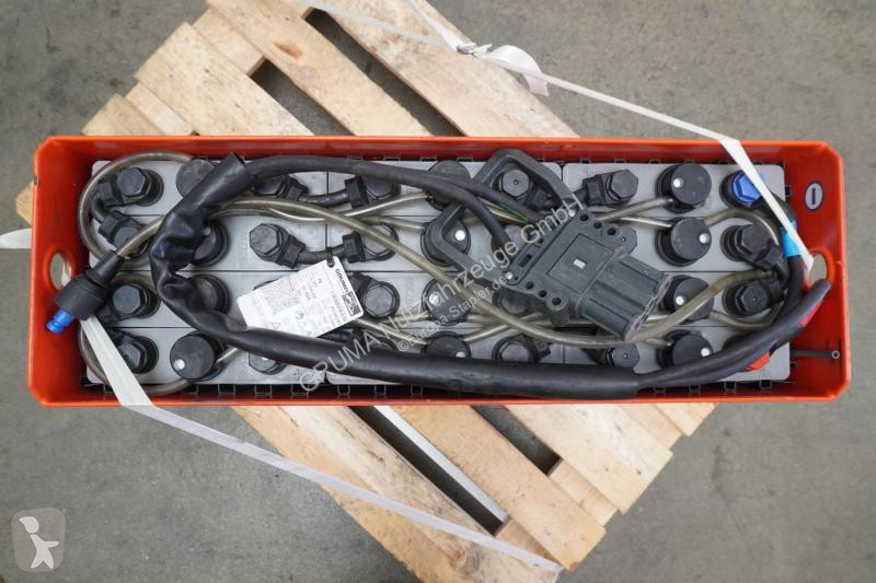Manipulačné príslušenstvo   24 Volt 2 PzS 250 Ah