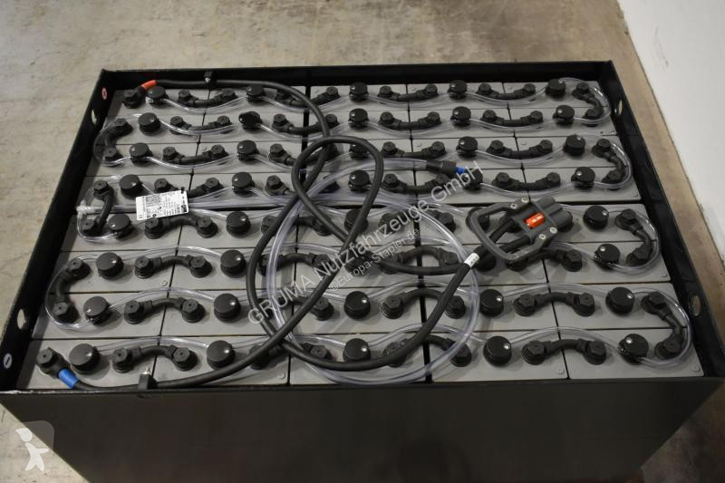 Equipamiento de manutención   80 Volt 4 PzS 500 Ah
