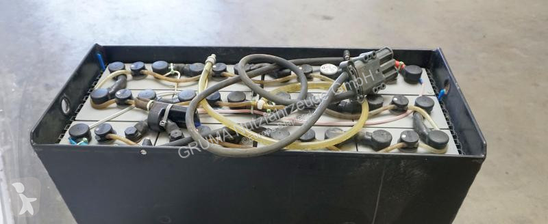 Magazijnmachines Hawker  24 Volt 6 PzS 930 Ah