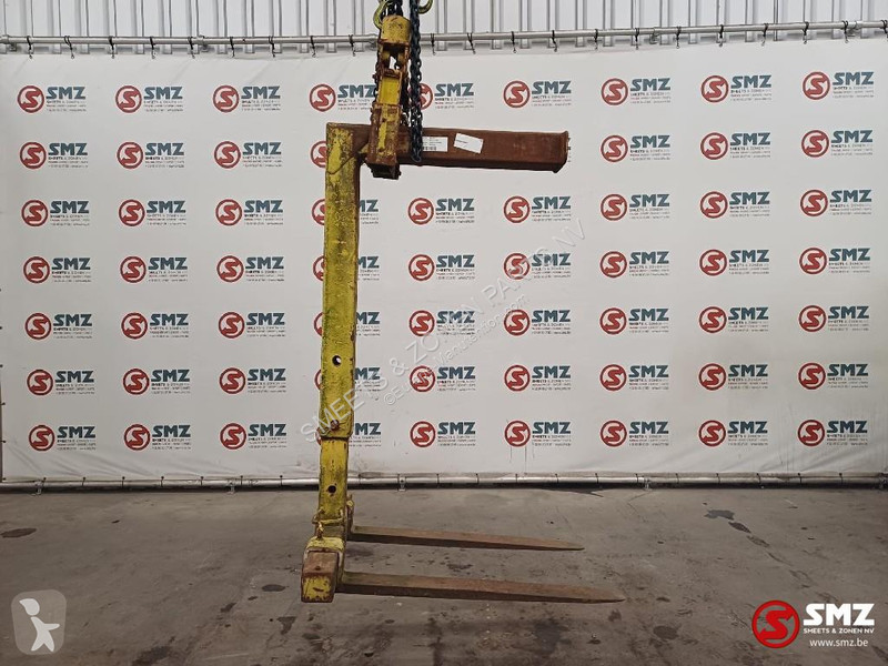 تجهيزات المناولة  Occ pallethaak