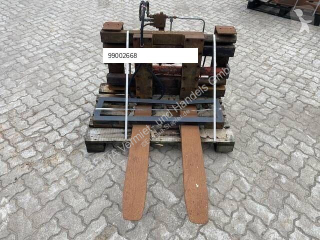 Manipulačné príslušenstvo  (2668)...