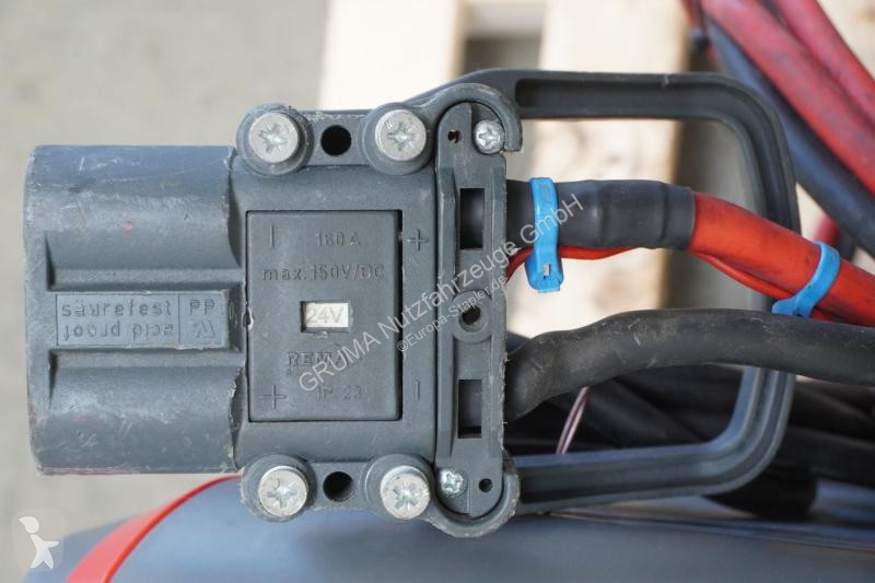 تجهيزات المناولة Hawker  TC3 IQ 24V/140A