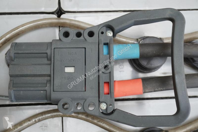 تجهيزات المناولة   48 Volt 5 PzS 625 Ah