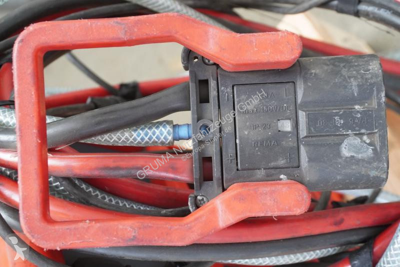 تجهيزات المناولة   Selectiva 4.0 4140 8kW 48V/140A