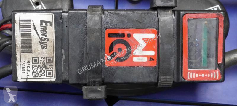 Manipulačné príslušenstvo   80 Volt 4 PzQ 688 Ah